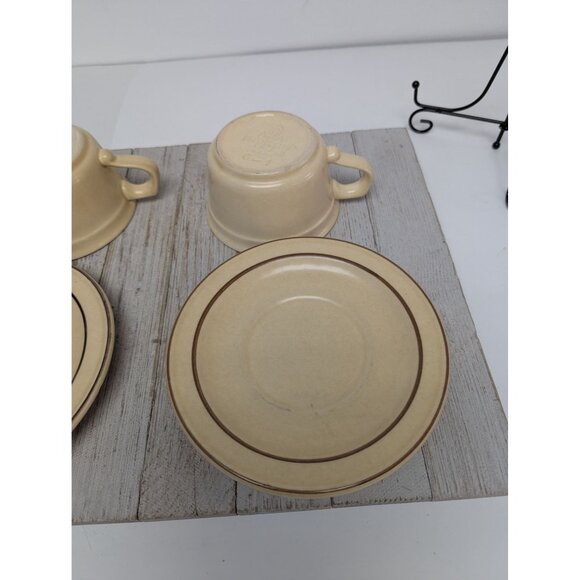 Pfaltzgraff Village Tan Set of 2 Cups and Saucer Plates USA - Picture 7 of 11